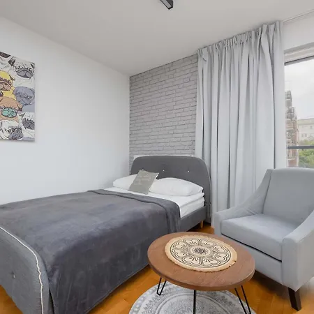 Bright Okrzei In Near Pge By Renters