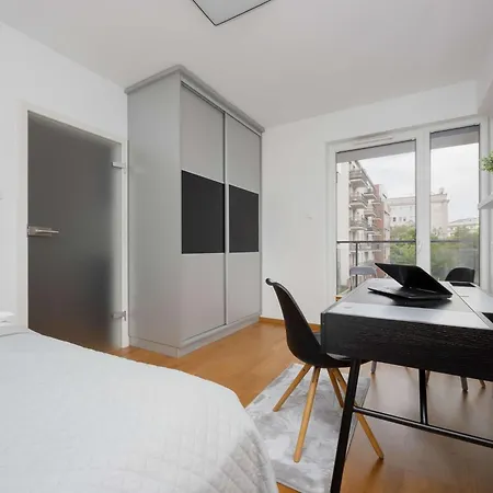 Bright Okrzei In Near Pge By Renters