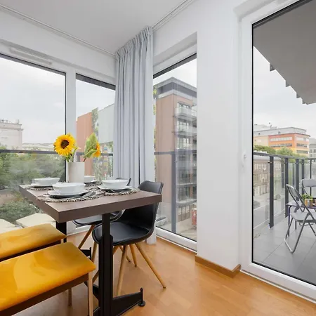 Apartamento Bright Okrzei In Near Pge By Renters